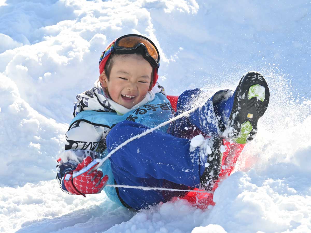 A.わいわい雪遊び王国 | 年末年始雪国スクール/冬の外遊び王国 | 花